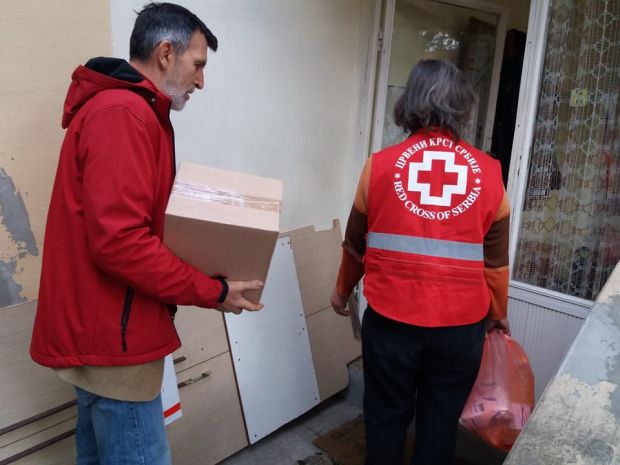 Помоћ за угрожене Пожаревљане: Хигијенски и ланч пакети